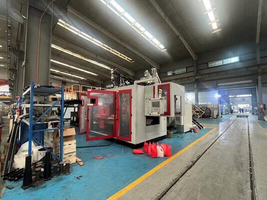 Automatic Extrusion Blow Molding Machine with 40kg/h Output, PLC Touch Screen Interface, and Double Station Design for Plastic Bottles and Containers